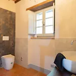 Il Grifo فيلة